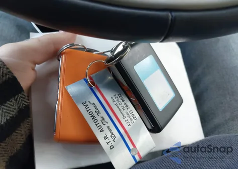 2023 Volvo Xc60 B5 Ultimate Bright Theme from USA, damaged, VIN YV4L12RA3P1383371